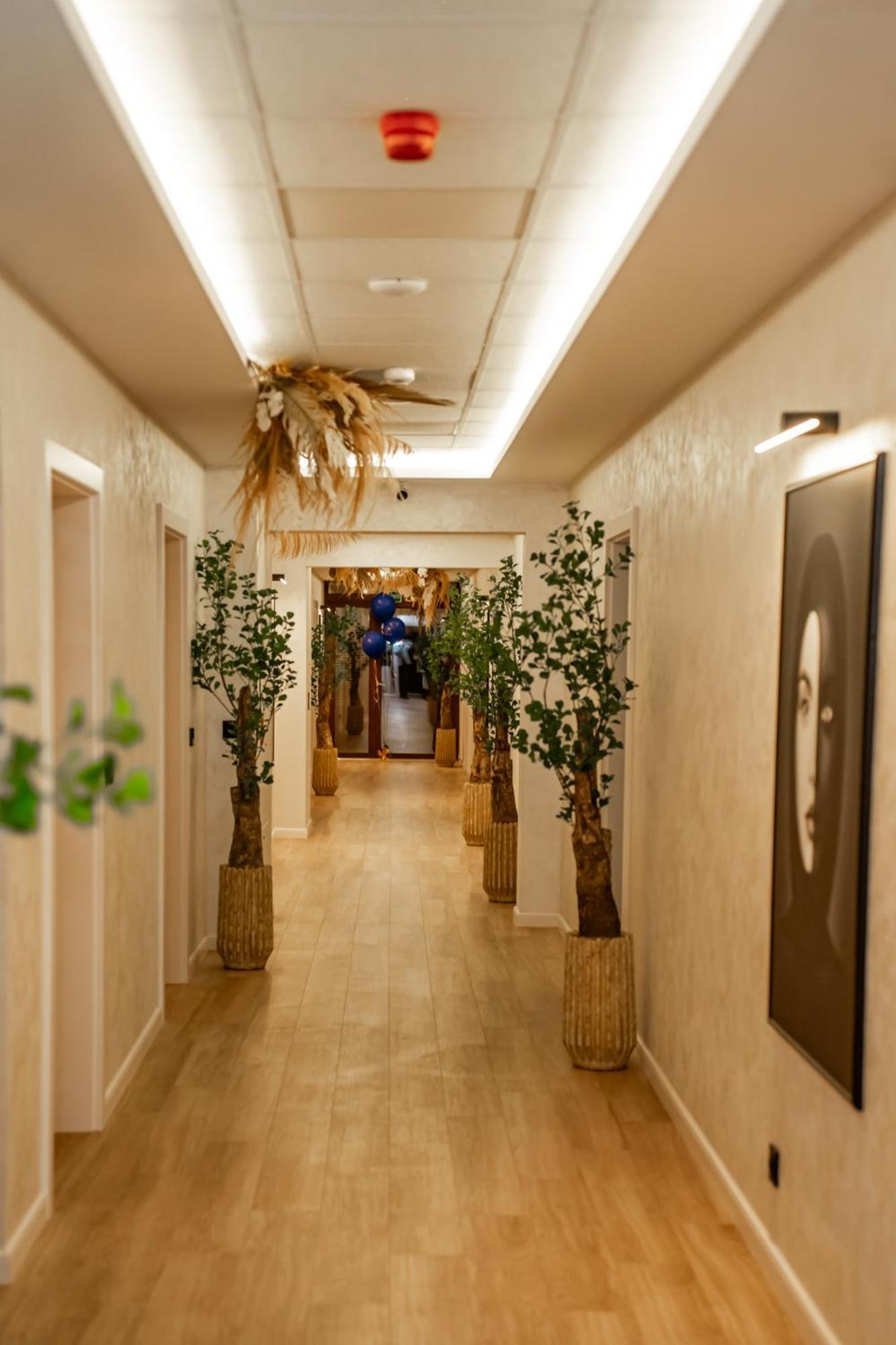 Palac W Konarach Konary Exteriör bild